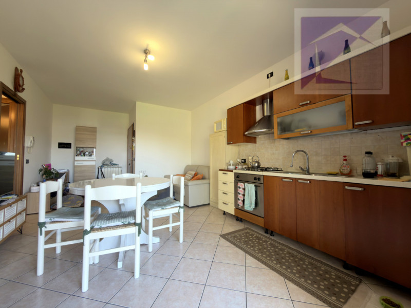 San Martino di Lupari – In pieno centro paese, situato al secondo e ultimo piano di una palazzina...