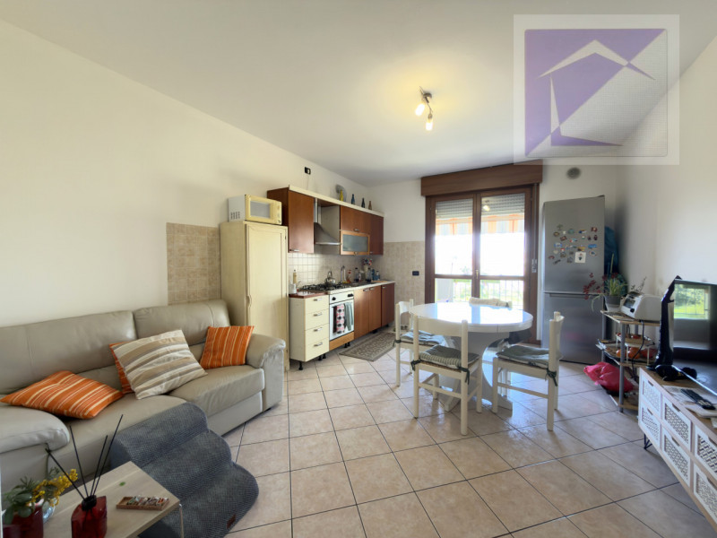 San Martino di Lupari – In pieno centro paese, situato al secondo e ultimo piano di una palazzina...