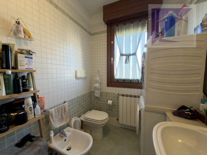 San Martino di Lupari – In pieno centro paese, situato al secondo e ultimo piano di una palazzina...