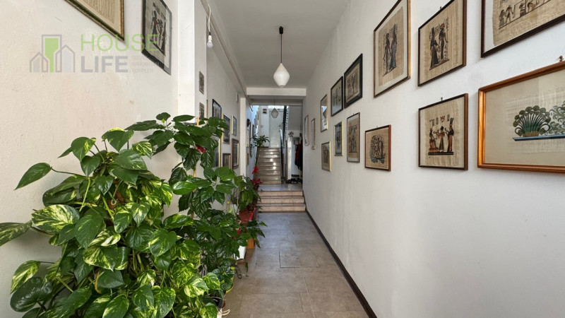 MONTE DI MALO – CENTRO: In posizione centrale e comoda a tutti i servizi, proponiamo in vendita u...