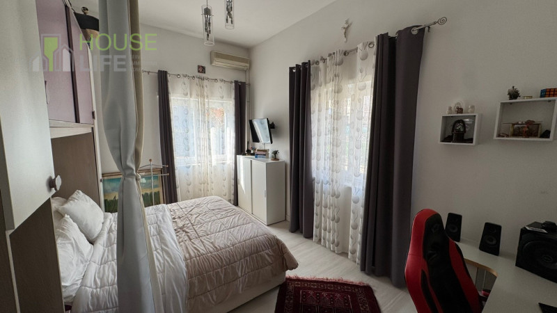 MONTE DI MALO-CENTRO: Luminoso e ampio APPARTAMENTO con quattro camere matrimoniali e un salone d...