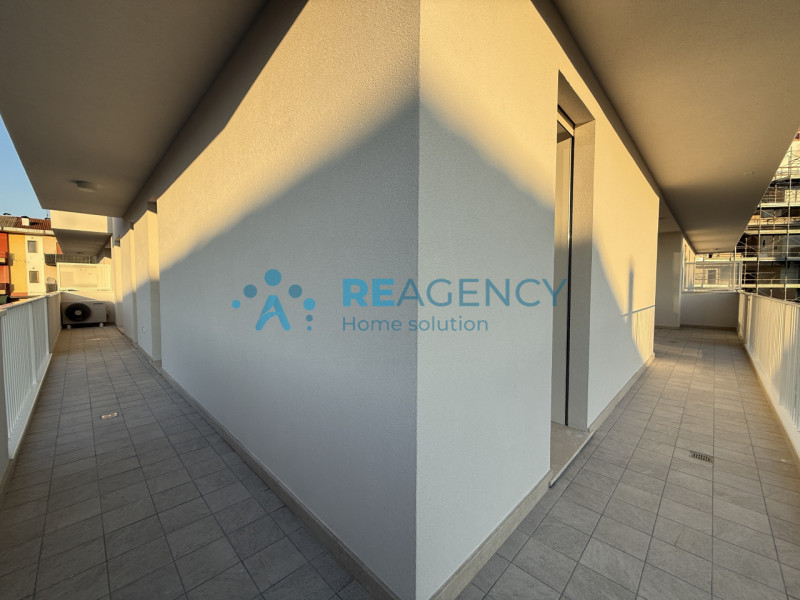 CREAZZO

Stai cercando un TRICAMERE di nuova costruzione IN PRONTA CONSEGNA?
Prezzo €280.000,00

...