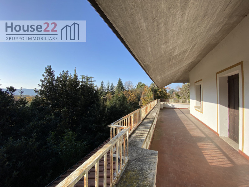 ARCUGNANO-VICENZA. Un’esclusiva tenuta classica dall'elevato potenziale in POSIZIONE ELITARIA. 

...