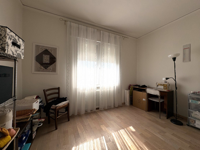 Rif. PSN215
Nel centro di Ponte San Nicolò, proponiamo in vendita un raffinato appartamento indip...