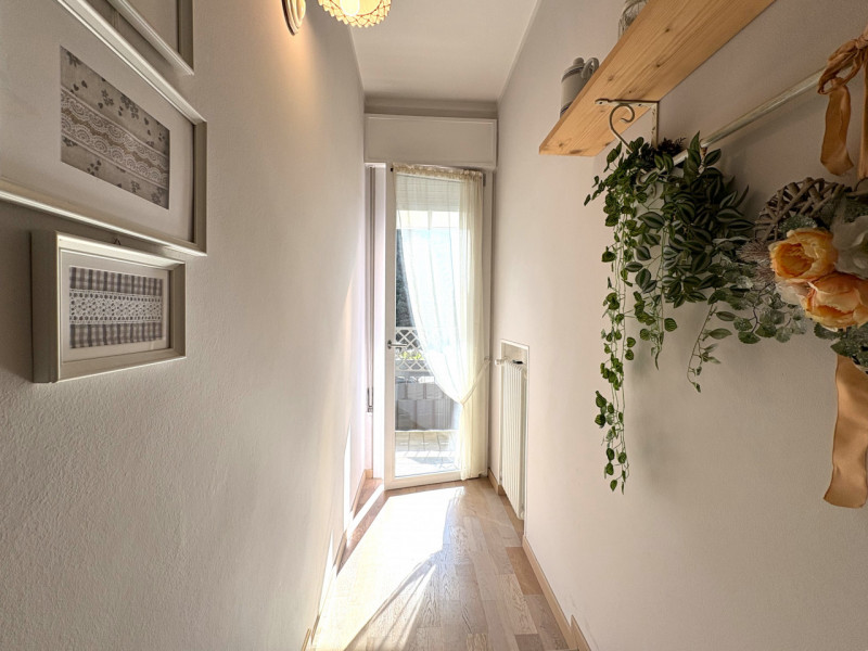 Rif. PSN215
Nel centro di Ponte San Nicolò, proponiamo in vendita un raffinato appartamento indip...