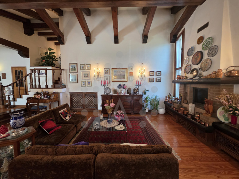 A Tencarola, la villa indipendente con giardino dove dare forma alla casa che hai sempre sognato
...