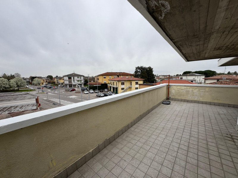 SELVAZZANO DENTRO - AFFITTASI DAL 01/04/2026 APPARTAMENTO IN PICCOLO CONDOMINIO SITO AL SECONDO P...