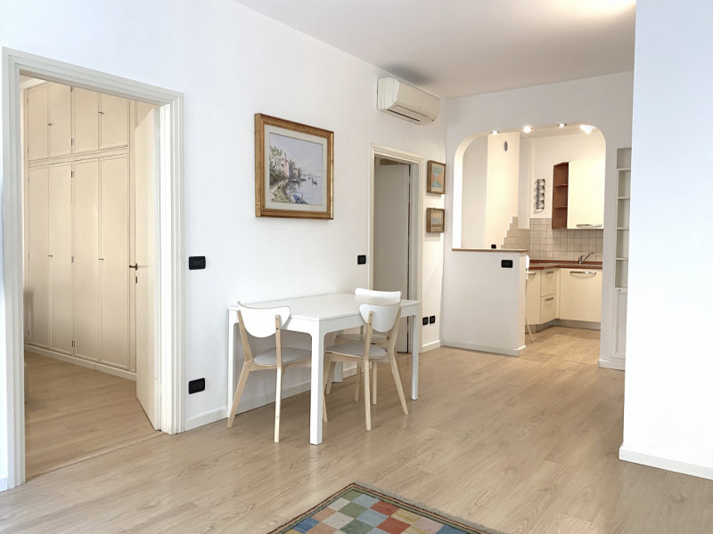 Via San Pietro. Canone 680 euro. Spese condominiali comprensive di riscaldamento, acqua calda e f...