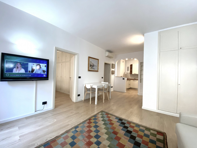Via San Pietro. Canone 680 euro. Spese condominiali comprensive di riscaldamento, acqua calda e f...