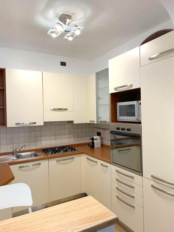 Via San Pietro. Canone 680 euro. Spese condominiali comprensive di riscaldamento, acqua calda e f...
