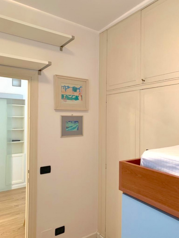 Via San Pietro. Canone 680 euro. Spese condominiali comprensive di riscaldamento, acqua calda e f...