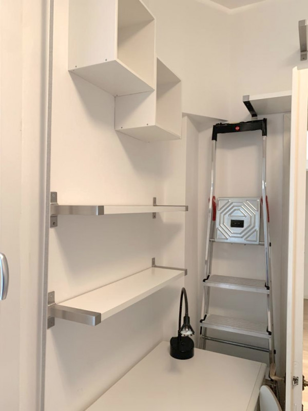 Via San Pietro. Canone 680 euro. Spese condominiali comprensive di riscaldamento, acqua calda e f...