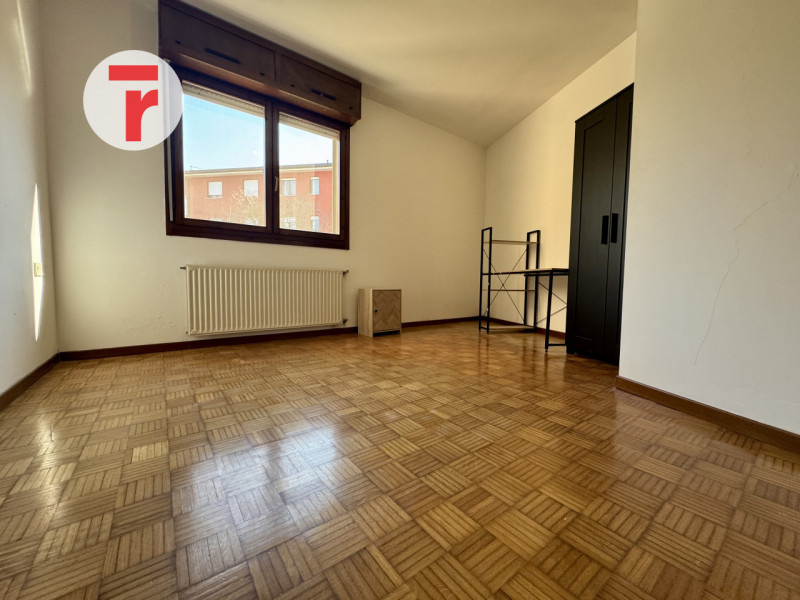 PADOVA - Quartiere Torre - A due passi dalla fermata della linea urbana 9, a 5' minuti dal capoli...