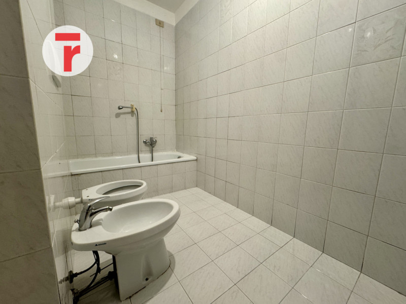 PADOVA - Quartiere Torre - A due passi dalla fermata della linea urbana 9, a 5' minuti dal capoli...