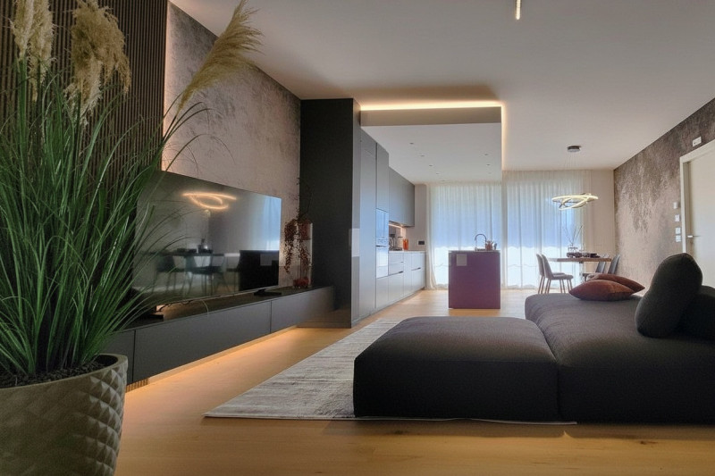 In un'area residenziale caratterizzata dalla suggestiva presenza delle mura cittadine d'epoca cin...