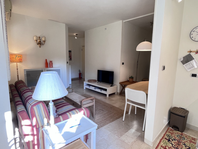 NELLE IMMEDIATE ADIACENZE DELLA CHIESA DI SANTA SOFIA PROPONIAMO SPLENDIDO APPARTAMENTINO DI 50 M...