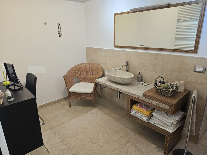 Abano Terme – Quartiere San Lorenzo
Ampia porzione di villa ristrutturata, con spazi generosi e f...