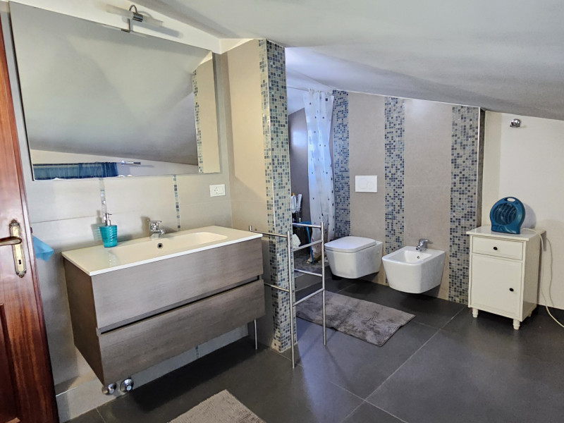 Abano Terme – Quartiere San Lorenzo
Ampia porzione di villa ristrutturata, con spazi generosi e f...