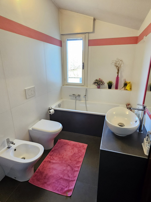 Abano Terme – Quartiere San Lorenzo
Ampia porzione di villa ristrutturata, con spazi generosi e f...