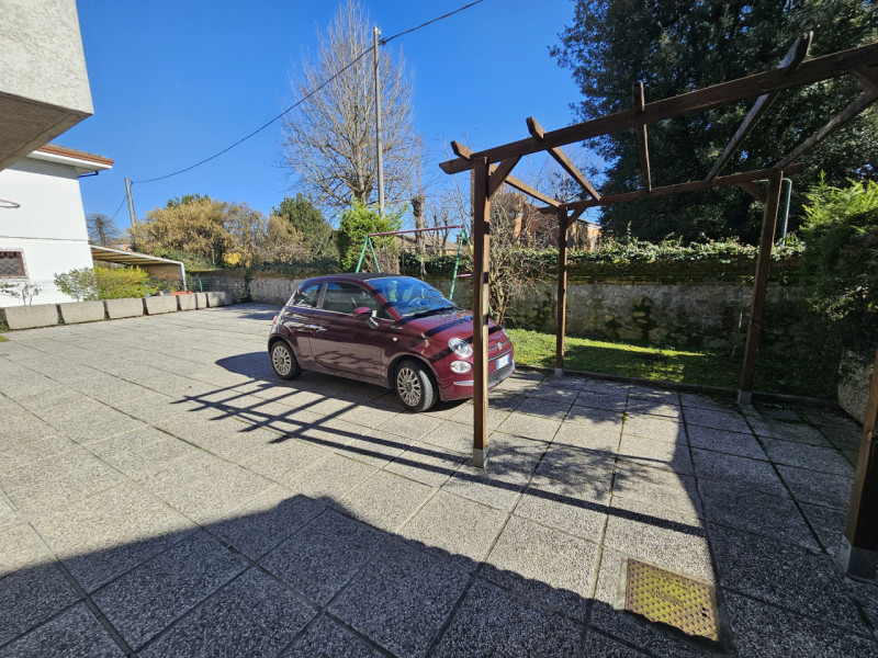 Abano Terme – Quartiere San Lorenzo
Ampia porzione di villa ristrutturata, con spazi generosi e f...