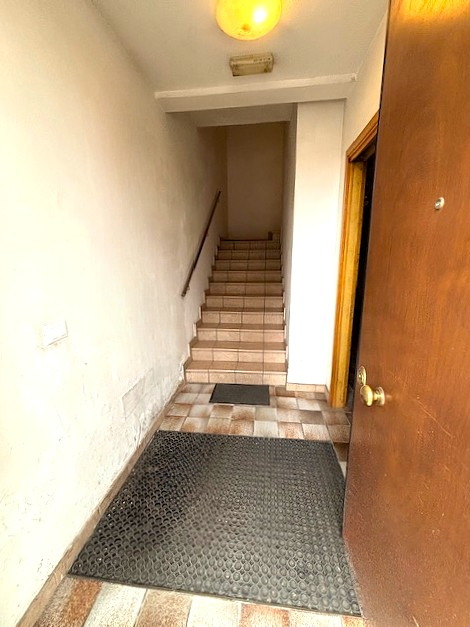 PALESTRO - (Rif.A421-s) - In posizione strategica e senza spese condominiali, proponiamo in vendi...