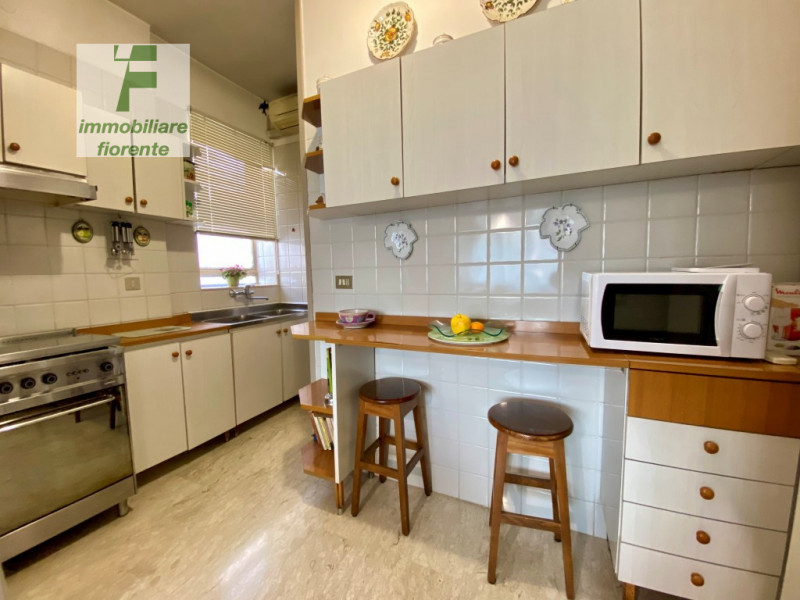 In quartiere residenziale, comoda al centro città, a pochi passi dalla futura fermata del tram. S...