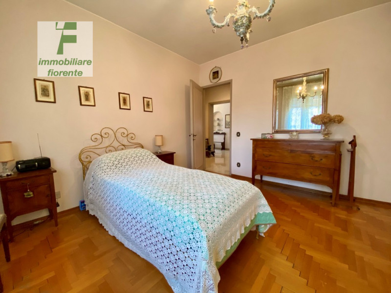 In quartiere residenziale, comoda al centro città, a pochi passi dalla futura fermata del tram. S...