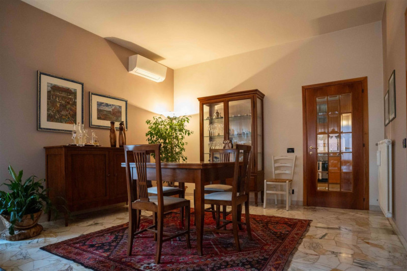 Vendesi a Cittadella, zona borgo Padova, appartamento di 170 mq su palazzina di sole 2 unità. L'a...