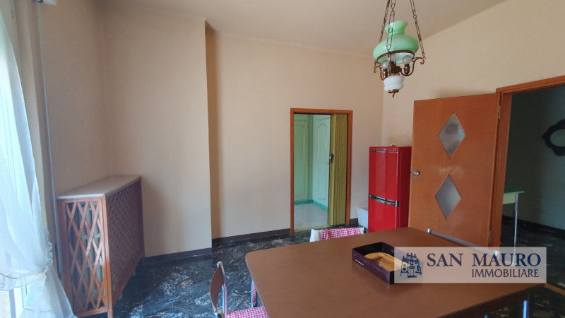 VICENZA Loc. CAMPEDELLO: A pochi minuti dalla città e all'ingresso della tangenziale sud proponia...