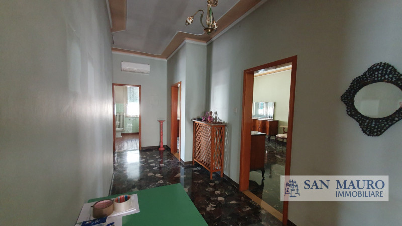 VICENZA Loc. CAMPEDELLO: A pochi minuti dalla città e all'ingresso della tangenziale sud proponia...