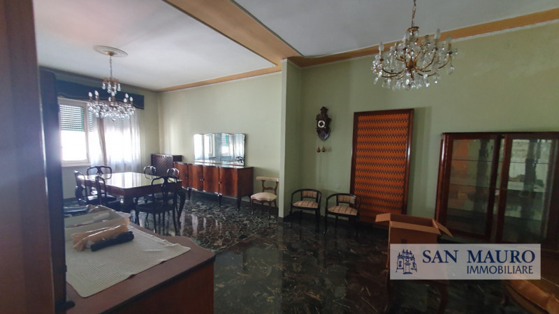 VICENZA Loc. CAMPEDELLO: A pochi minuti dalla città e all'ingresso della tangenziale sud proponia...