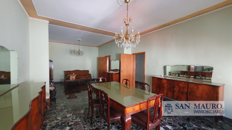 VICENZA Loc. CAMPEDELLO: A pochi minuti dalla città e all'ingresso della tangenziale sud proponia...