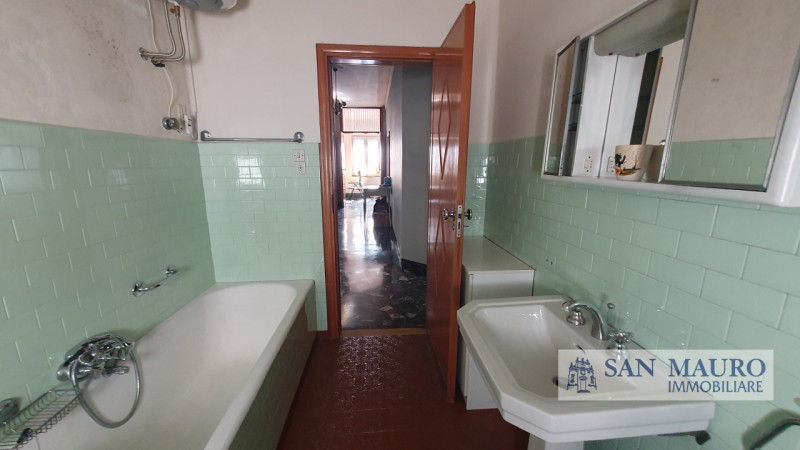 VICENZA Loc. CAMPEDELLO: A pochi minuti dalla città e all'ingresso della tangenziale sud proponia...