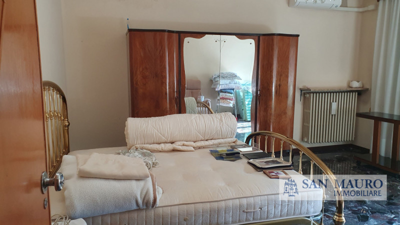 VICENZA Loc. CAMPEDELLO: A pochi minuti dalla città e all'ingresso della tangenziale sud proponia...