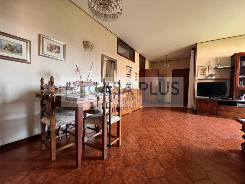 BASSANO DEL GRAPPA: NS ESCLUSIVA

Bassano del Grappa – Ampio appartamento fine anni '70 con due c...