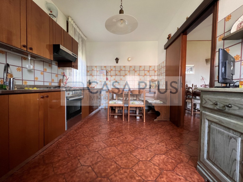 BASSANO DEL GRAPPA: NS ESCLUSIVA

Bassano del Grappa – Ampio appartamento fine anni '70 con due c...