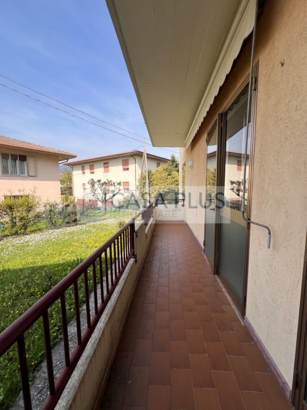 BASSANO DEL GRAPPA: NS ESCLUSIVA

Bassano del Grappa – Ampio appartamento fine anni '70 con due c...