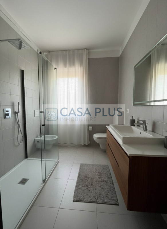 BASSANO DEL GRAPPA: NS ESCLUSIVA

Bassano del Grappa – Ampio appartamento fine anni '70 con due c...