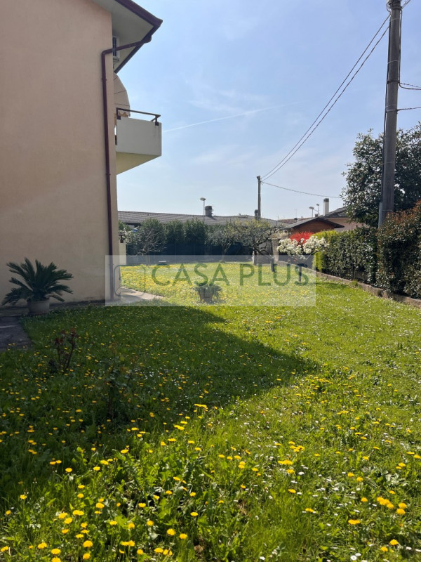 BASSANO DEL GRAPPA: NS ESCLUSIVA

Bassano del Grappa – Ampio appartamento fine anni '70 con due c...