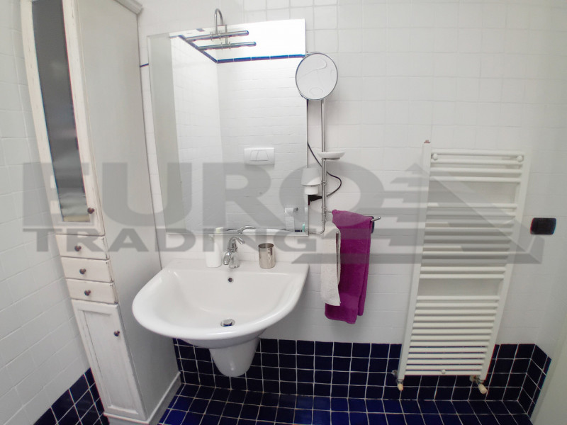 DOSSON: Scopri questa splendida villa a schiera centrale, situata nel rinomato comune di Casier, ...