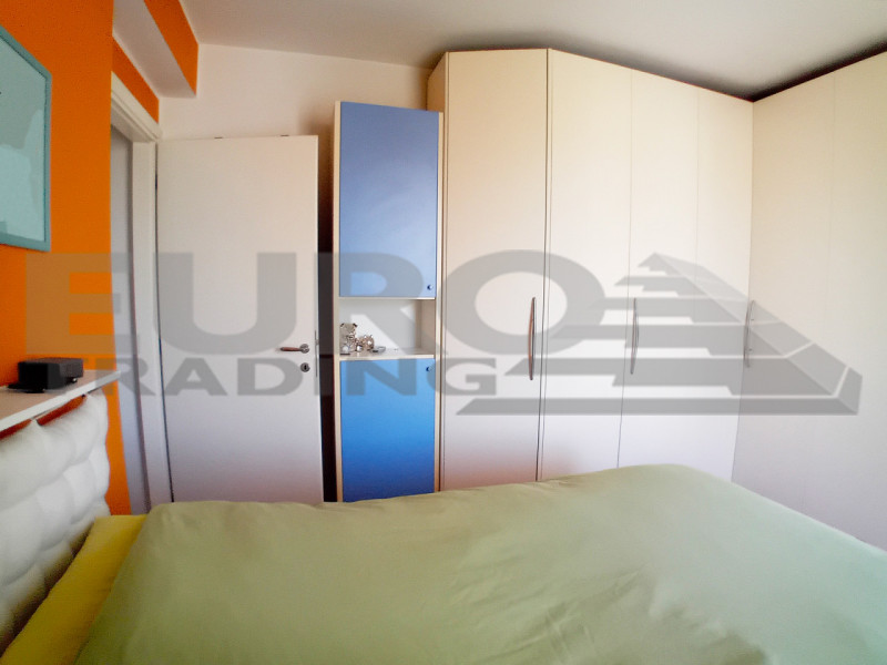 DOSSON: Scopri questa splendida villa a schiera centrale, situata nel rinomato comune di Casier, ...