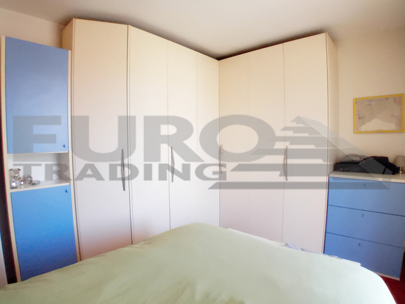 DOSSON: Scopri questa splendida villa a schiera centrale, situata nel rinomato comune di Casier, ...