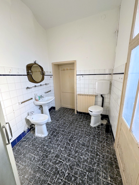 SPAZIOSO 1 CAMERA IN PIENO CENTRO €.232.000 - rif.RPCS299

Ti proponiamo un'ottima opportunità: u...