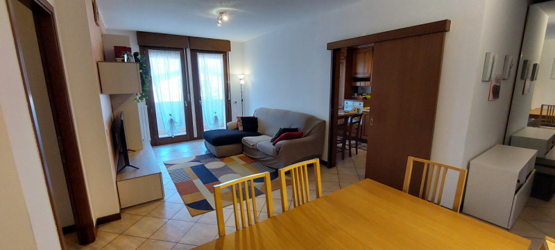 Curtarolo, appartamento TRICAMERE situato in un contesto tranquillo e signorile, al piano secondo...