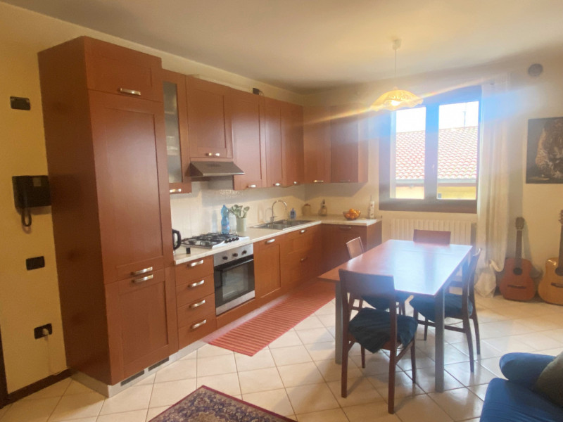 Nella frazione di Castelminio di Resana proponiamo in locazione un appartamento bilocale, posto a...