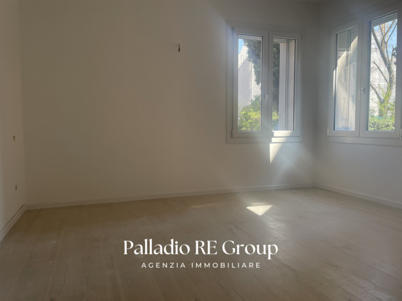 ULTIMA DISPONIBILITA' DI BICAMERE CON GIARDINETTO PRIVATO, su piccola palazzina oggetto di comple...