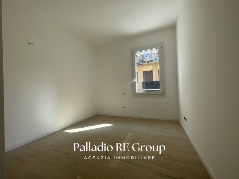 ULTIMA DISPONIBILITA' DI BICAMERE CON GIARDINETTO PRIVATO, su piccola palazzina oggetto di comple...