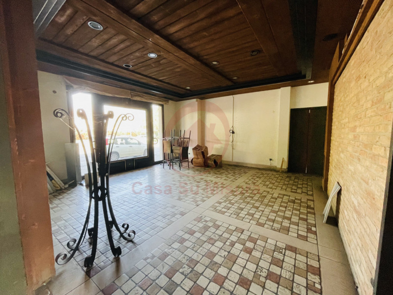 CADONEGHE CENTRO rif. LC4: Nel cuore del paese, fronte strada, Casa su Misura ha il piacere di pr...