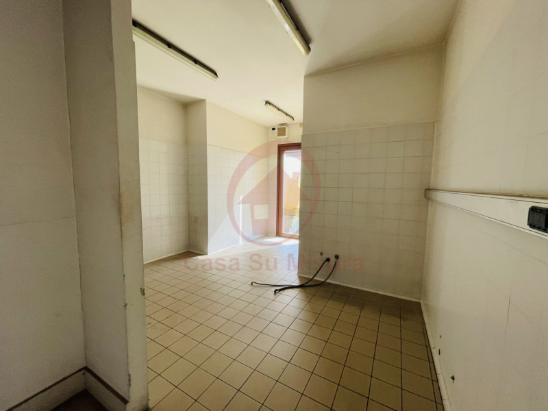 CADONEGHE CENTRO rif. LC4: Nel cuore del paese, fronte strada, Casa su Misura ha il piacere di pr...