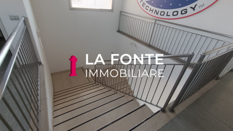 Padova, Camin, Ufficio Mq 310 INDIPENDENTE con Ingresso e Piccoli Depositi al piano terra, Sala R...